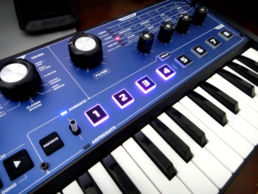Novation Mininova2