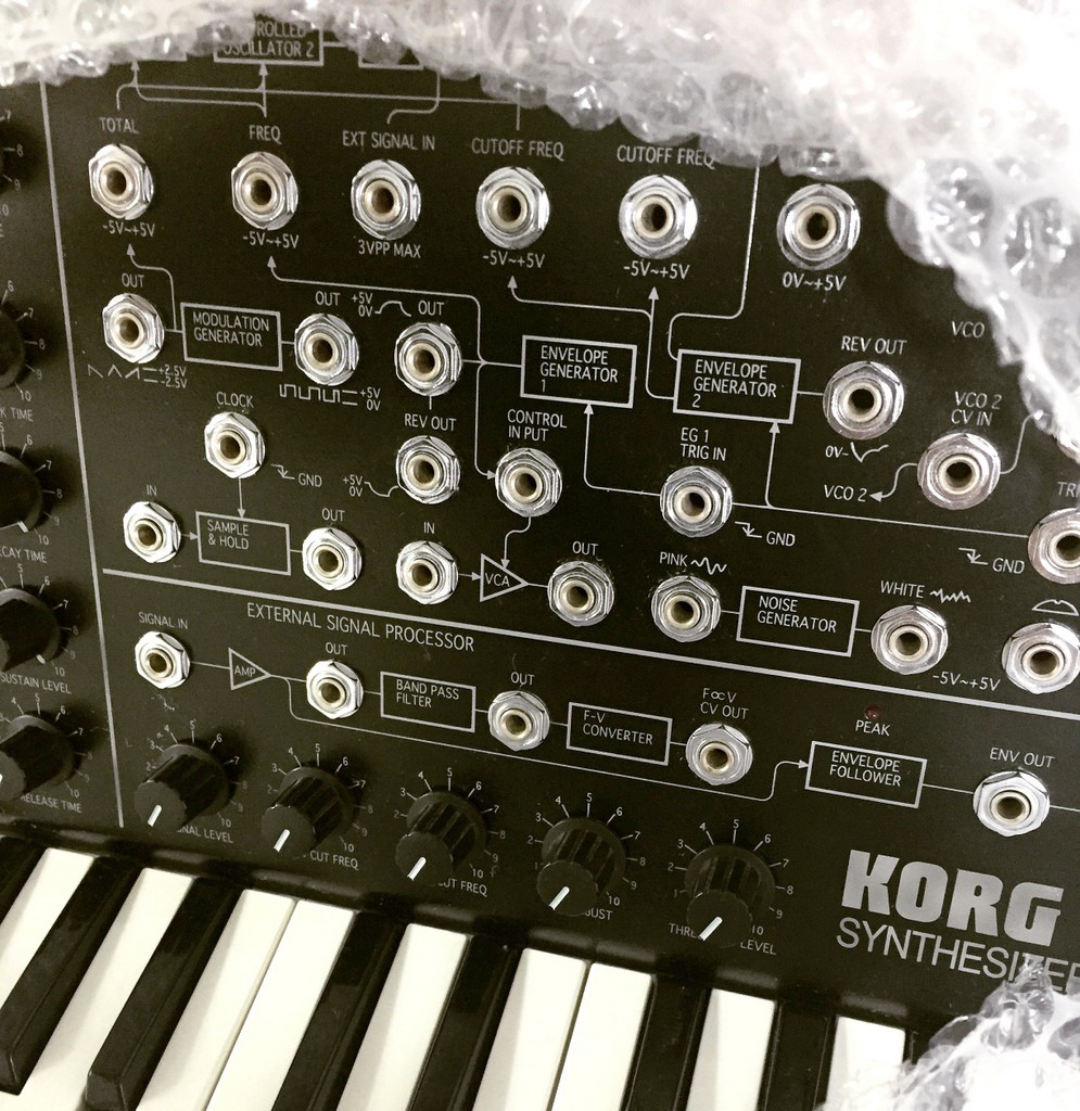 Imagem histórica · Controlador MIDI USB Korg ms20ic para comandar o iMS-20 e outros synths no iPad