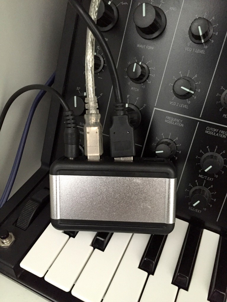 Imagem histórica · Controlador MIDI USB Korg ms20ic para comandar o iMS-20 e outros synths no iPad