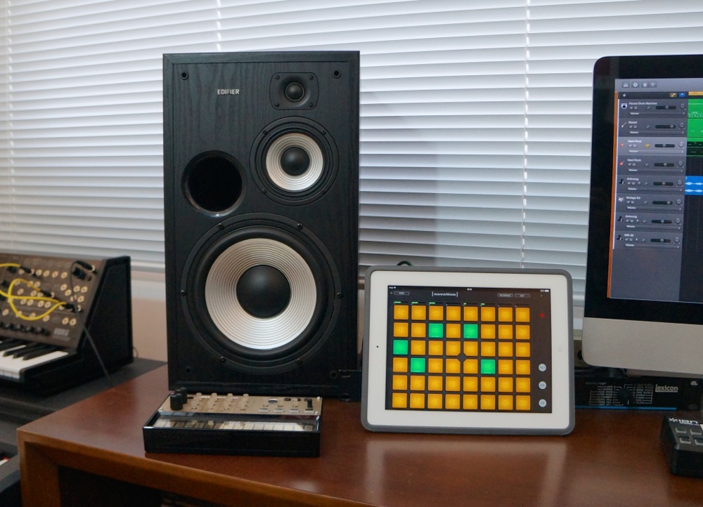 edifier_r2800_03 Imagem histórica · Edifier Studio 8 (R2800): novos monitores de áudio trazem ainda mais potência (review)