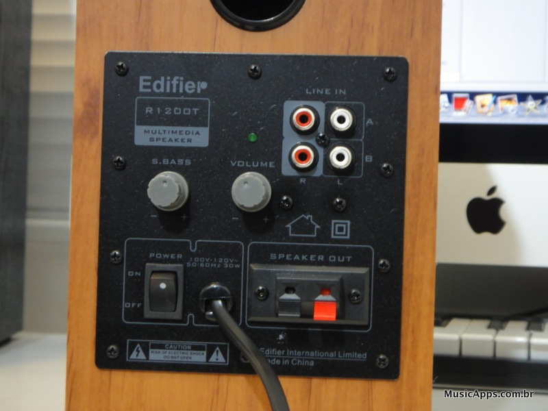 Edifier R1200 T back MusicApps