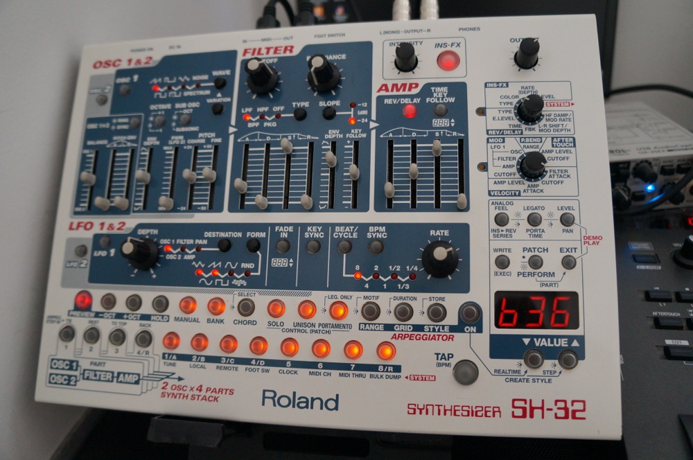 Imagem histórica · Gaia SH-1: considerações sobre o synth portátil, versátil e controverso da Roland