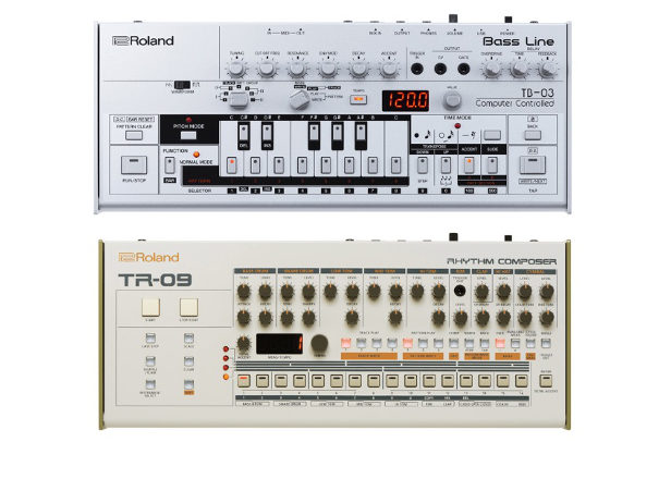 Imagem histórica · Roland expande linha Boutique com versões da drum machine TR-909 e bass synth TB-303