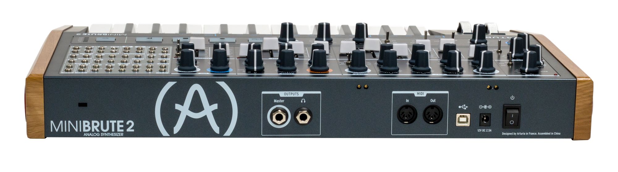 Imagem histórica · Arturia anuncia Minibrute 2 e Minibrute 2S, agora com dois osciladores, sequenciador e interface semi modular