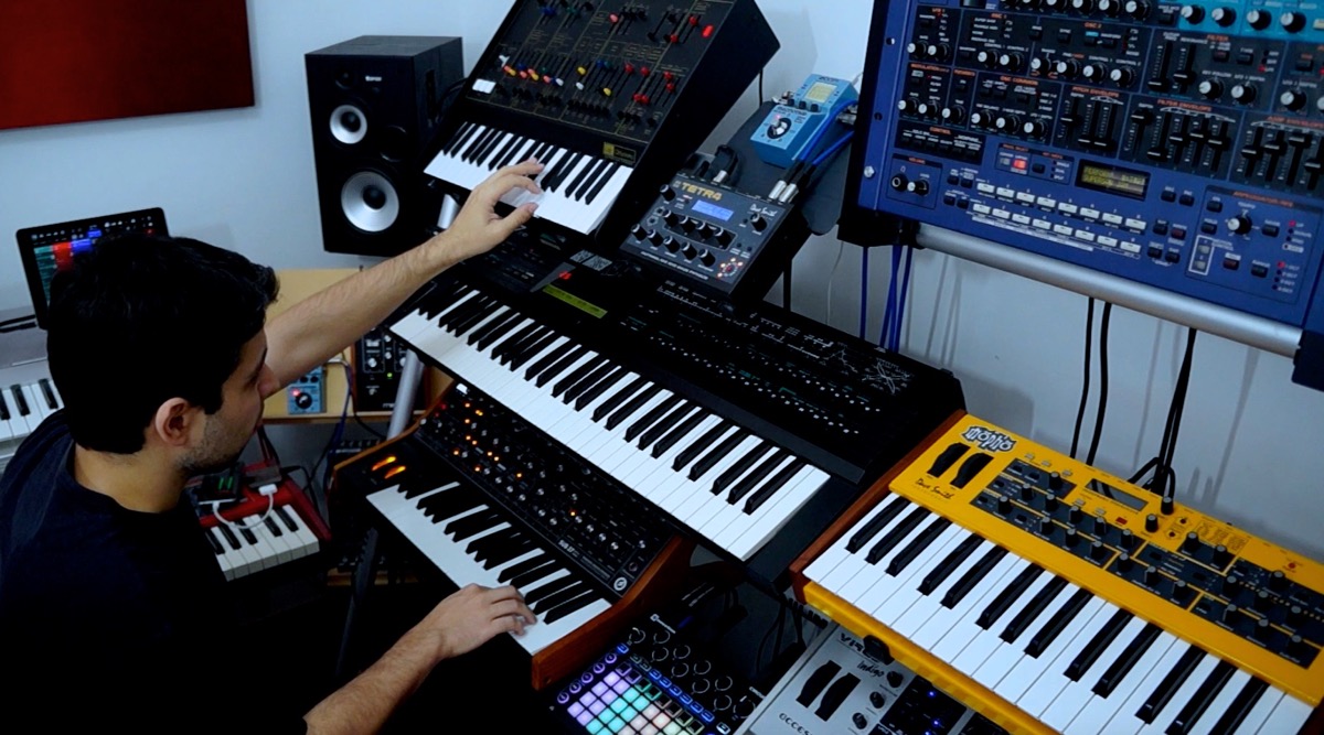 marcus padrini synth jams Imagem histórica · Synth Jams I: álbum traz compilação de faixas gravadas ao vivo utilizando sintetizadores e drum machines
